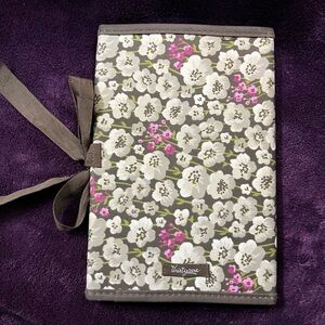 Thirty-One Fold-N-Go Brown Floral Design Tri Fold w/ Tie & Pocket Elastic